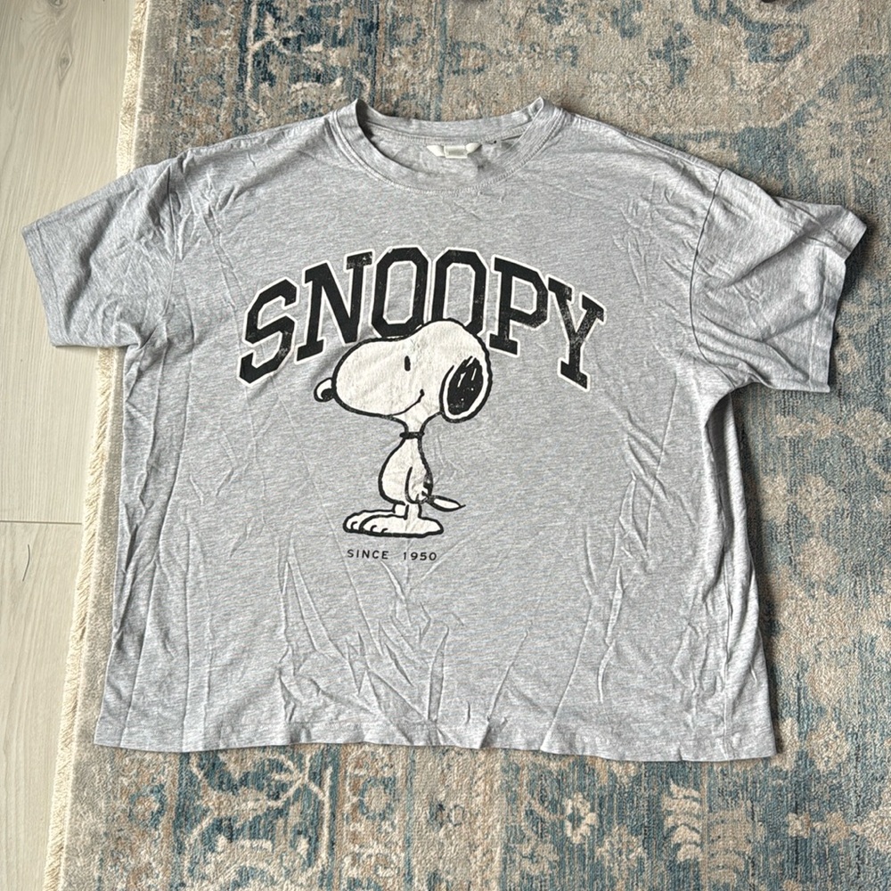 Distressed snoopy t shirt